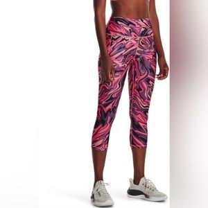 NEW Under Armour Women's Medium Size Abstract Leggings